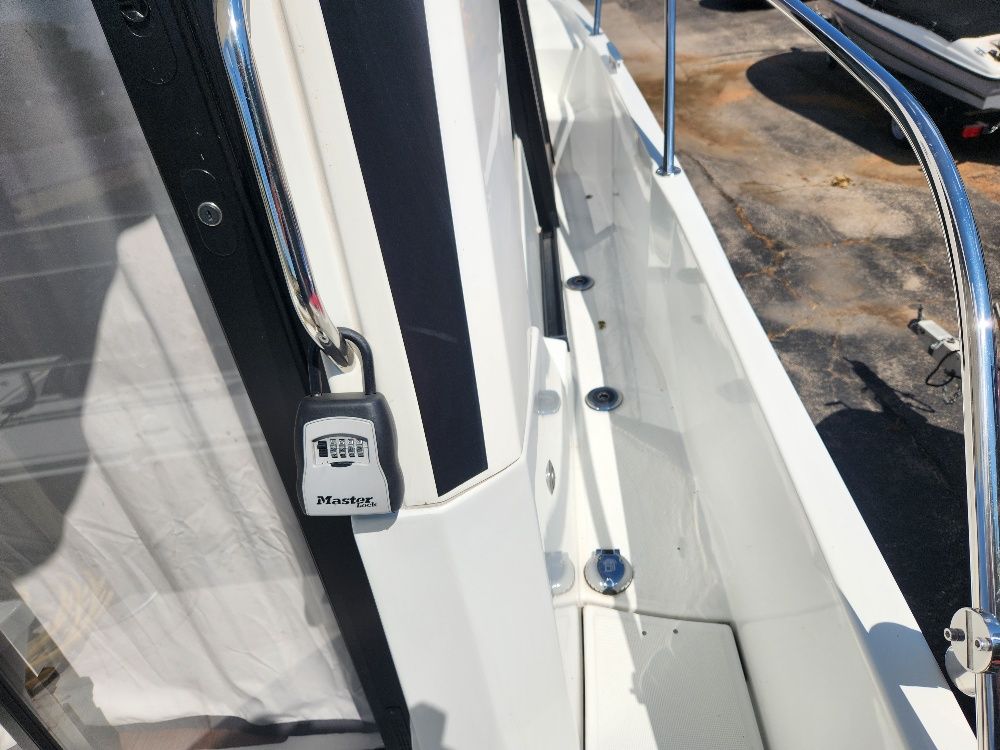 Slide: The Image of Beneteau ANTARES 27 2020 - 12