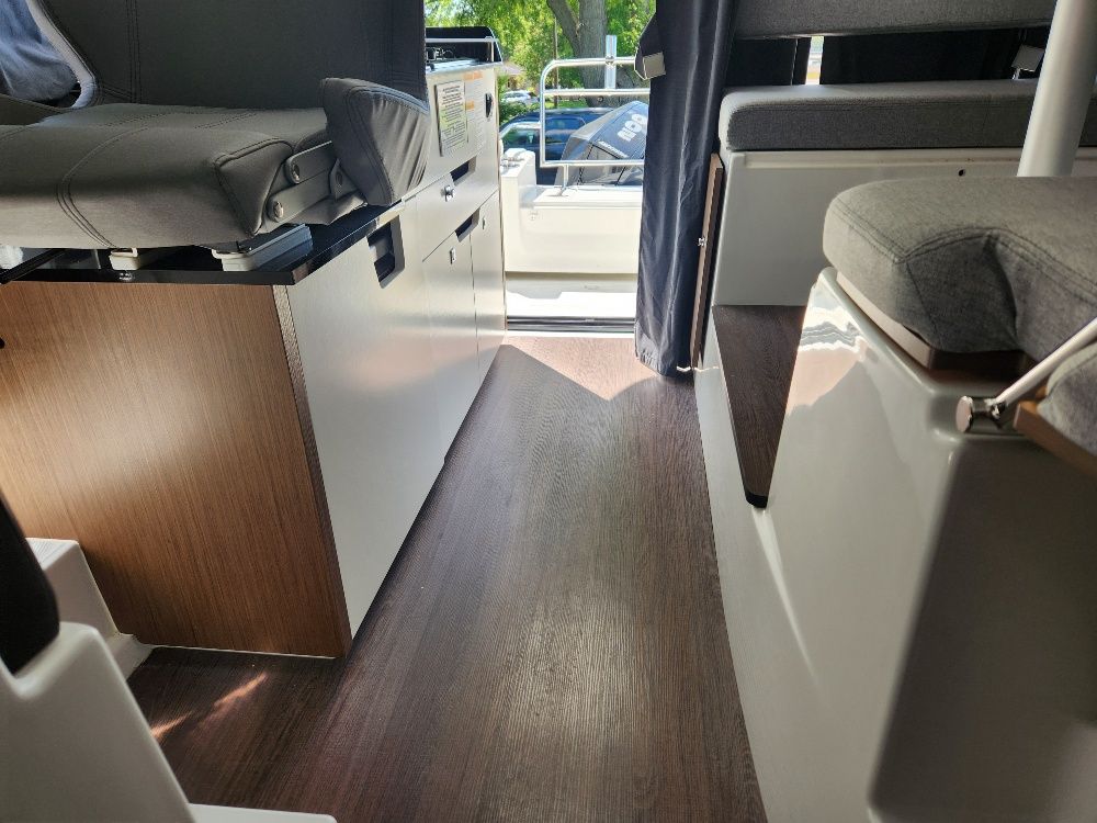 Slide: The Image of Beneteau ANTARES 27 2020 - 19