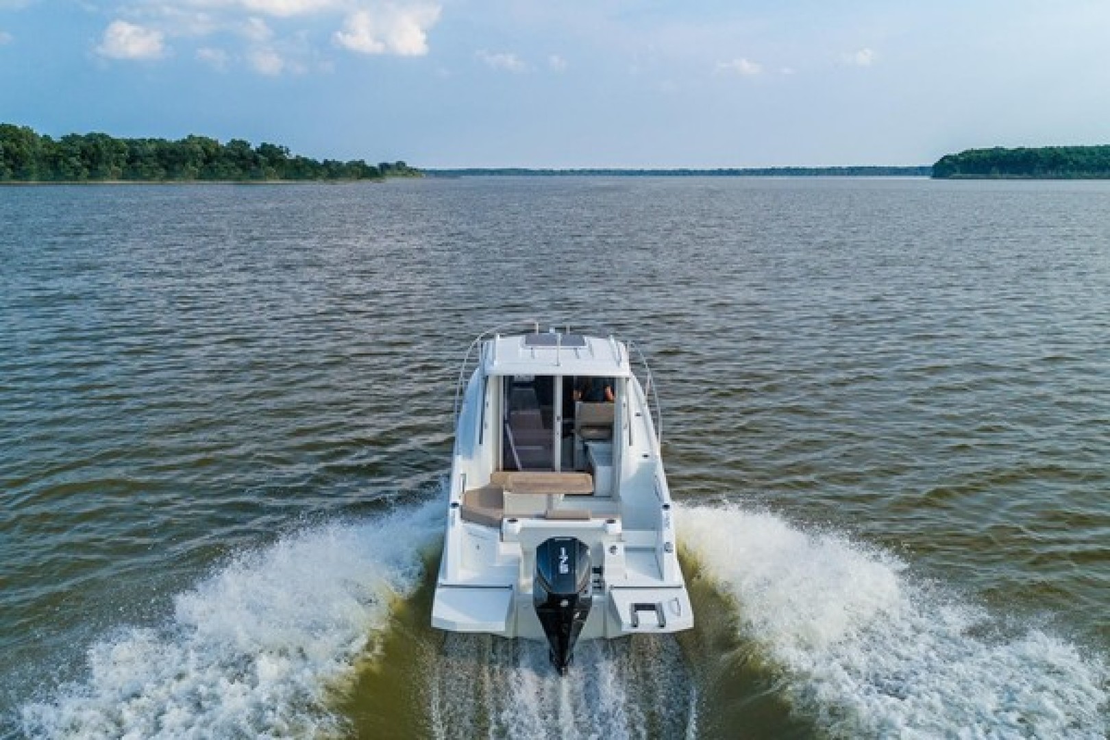 Slide: The Image of Beneteau Antares 7 2025 - 1793956