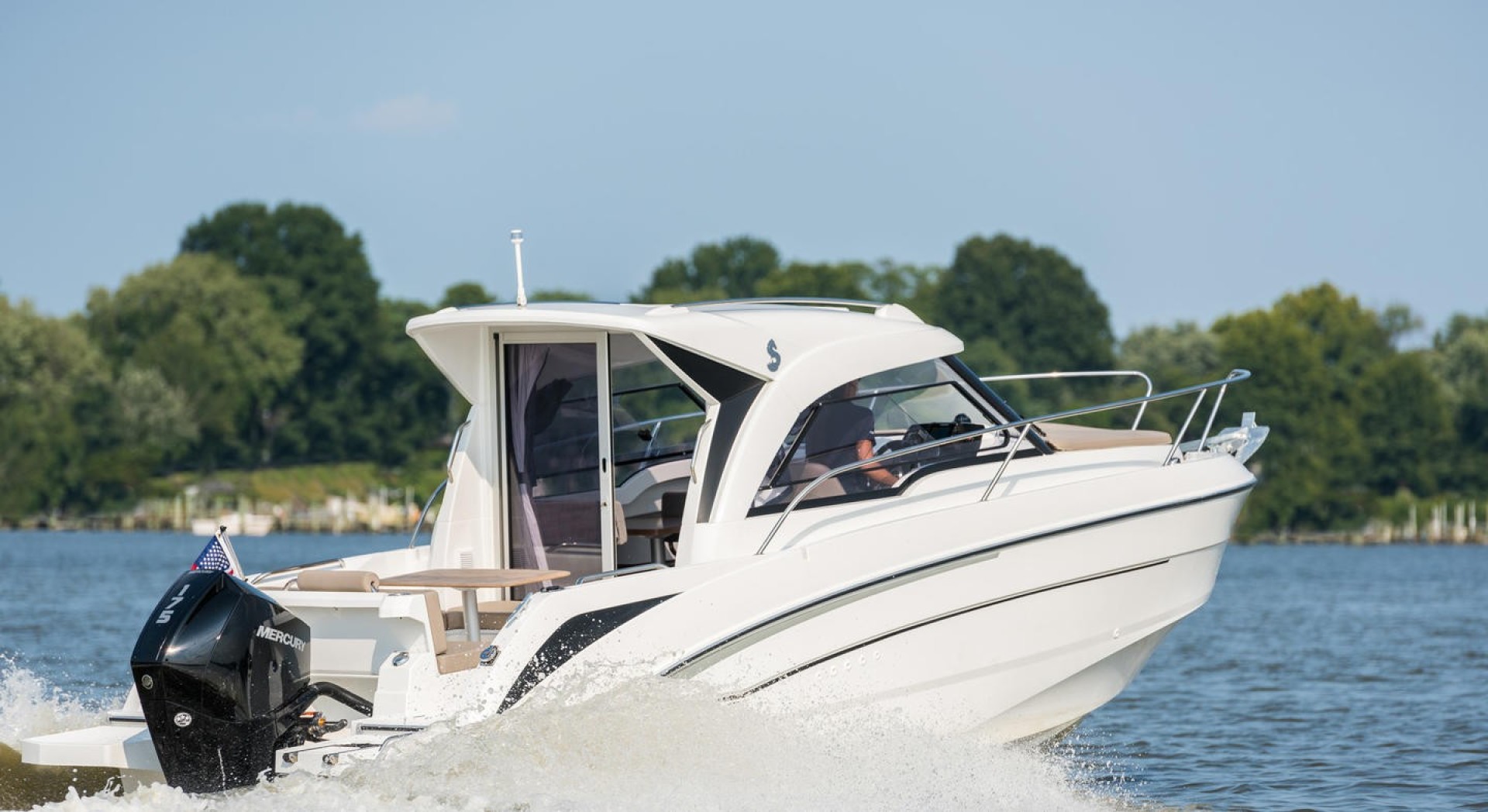 Slide: The Image of Beneteau Antares 7 2025 - 1793967