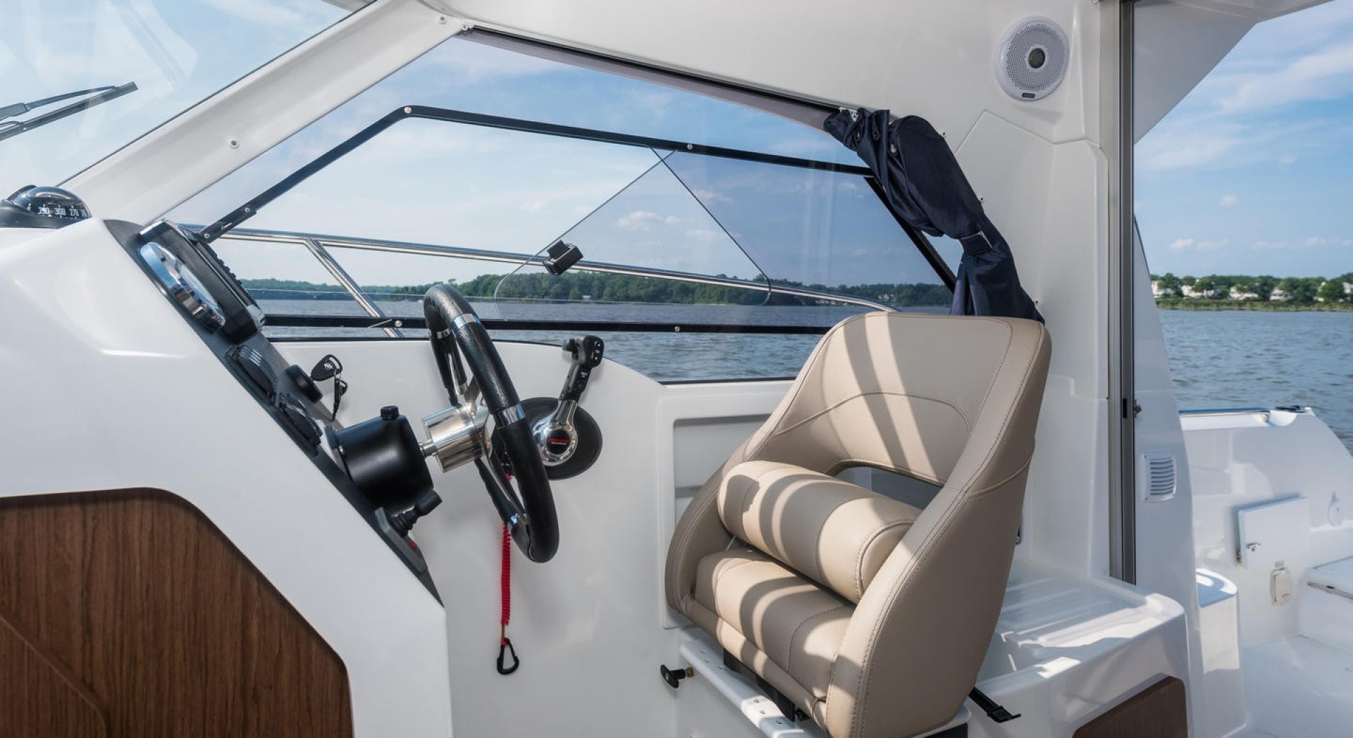 Slide: The Image of Beneteau Antares 7 2025 - 1793978