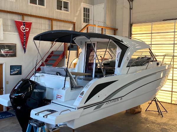 Slide: The Image of Beneteau Antares 8 2021 - 0