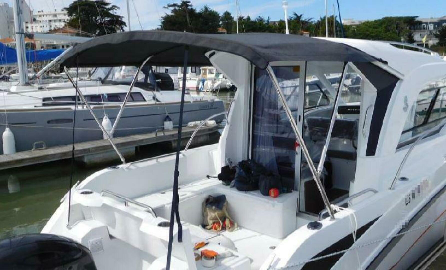 Slide: The Image of 2023 Beneteau Antares 8 - 4866723