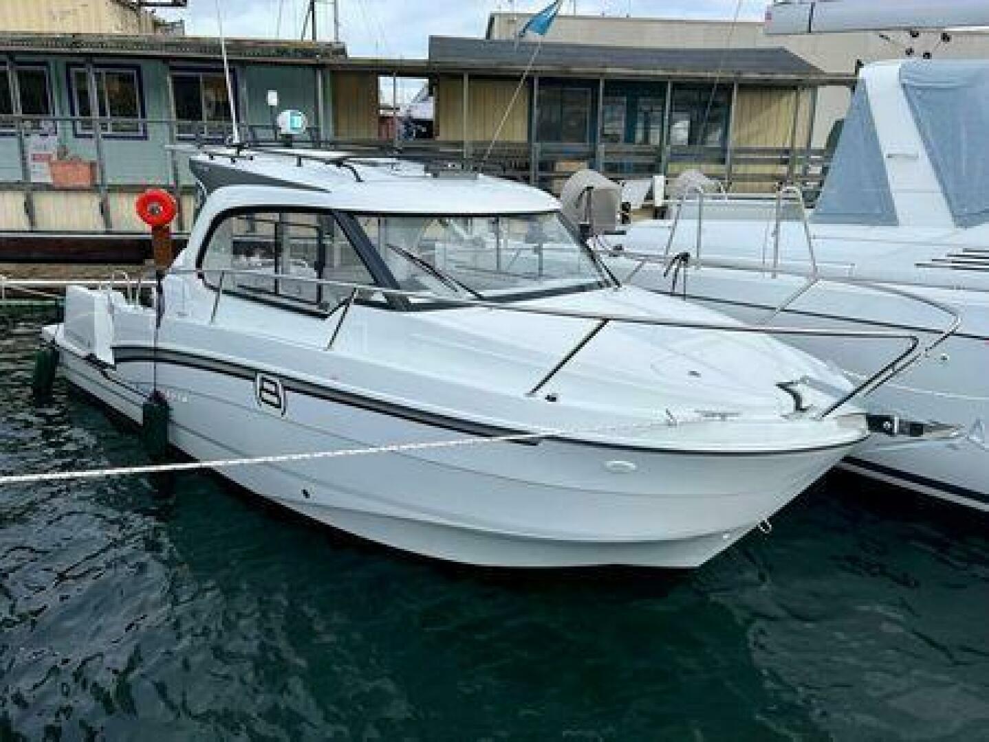 Slide: The Image of 2023 Beneteau Antares 8 - 4866724