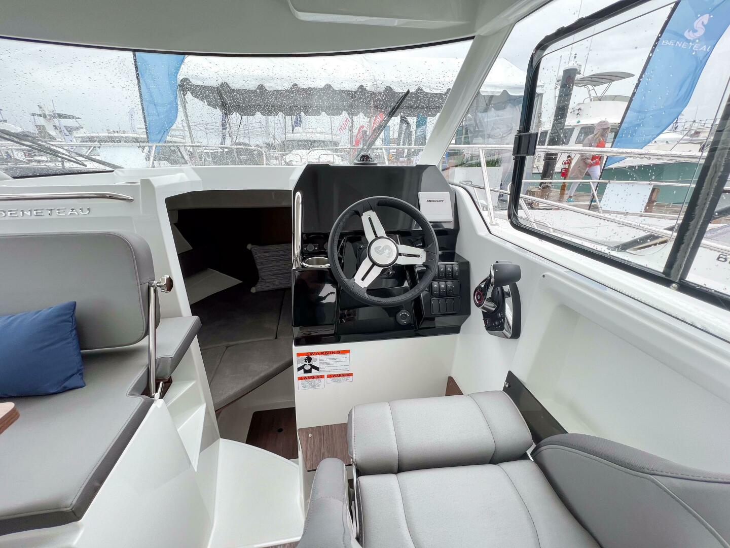 Slide: The Image of 2023 Beneteau Antares 8 - 4866732