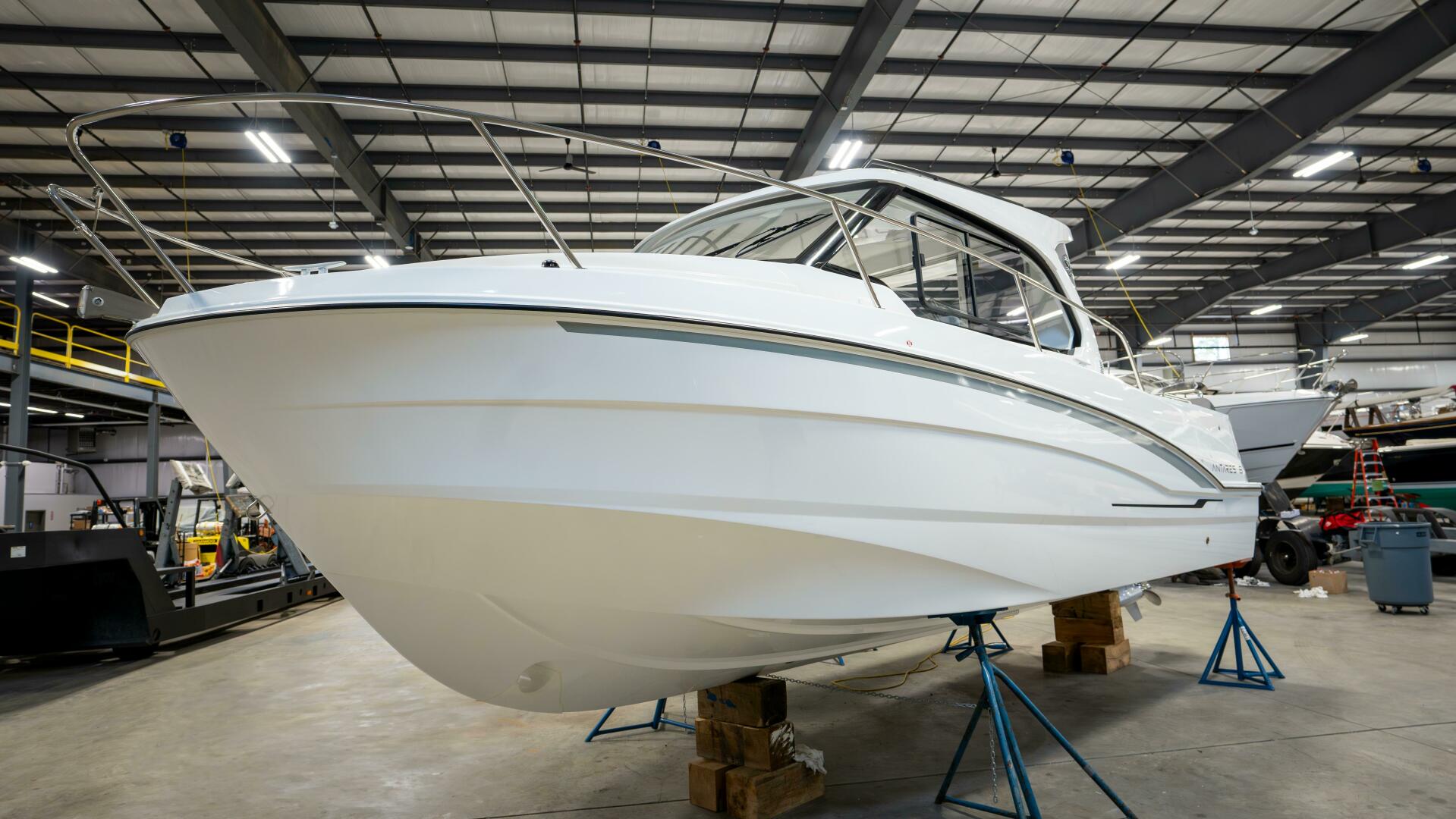 Slide: The Image of 2023 Beneteau Antares 8 - 4866736