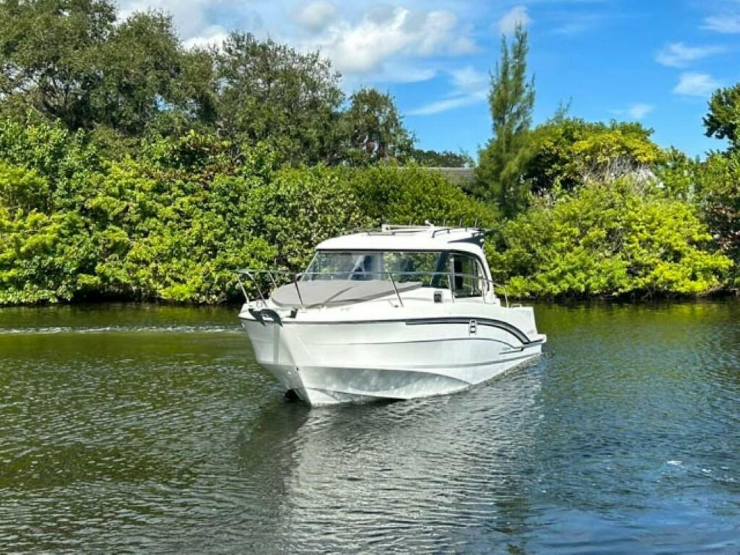 Slide: The Image of Beneteau Antares 8 2024 - 4899684