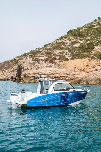 Slide: The Image of Beneteau Antares 8 2024 - 5