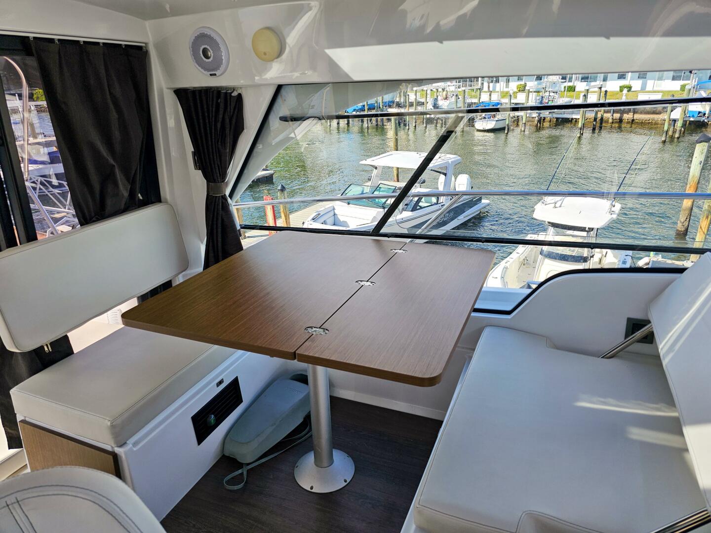 Slide: The Image of Beneteau Antares 9 2021 - 4998950