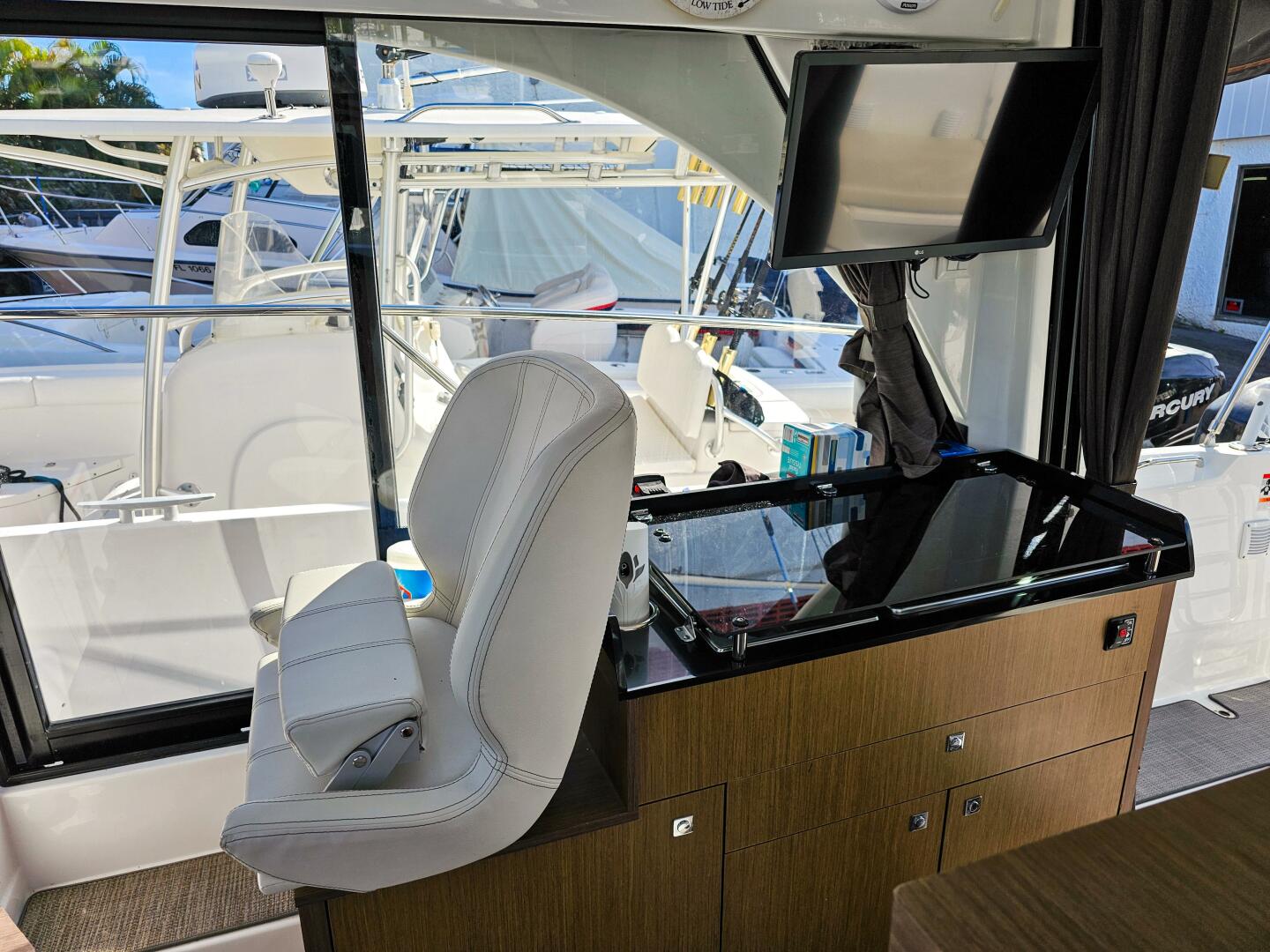 Slide: The Image of Beneteau Antares 9 2021 - 4998951