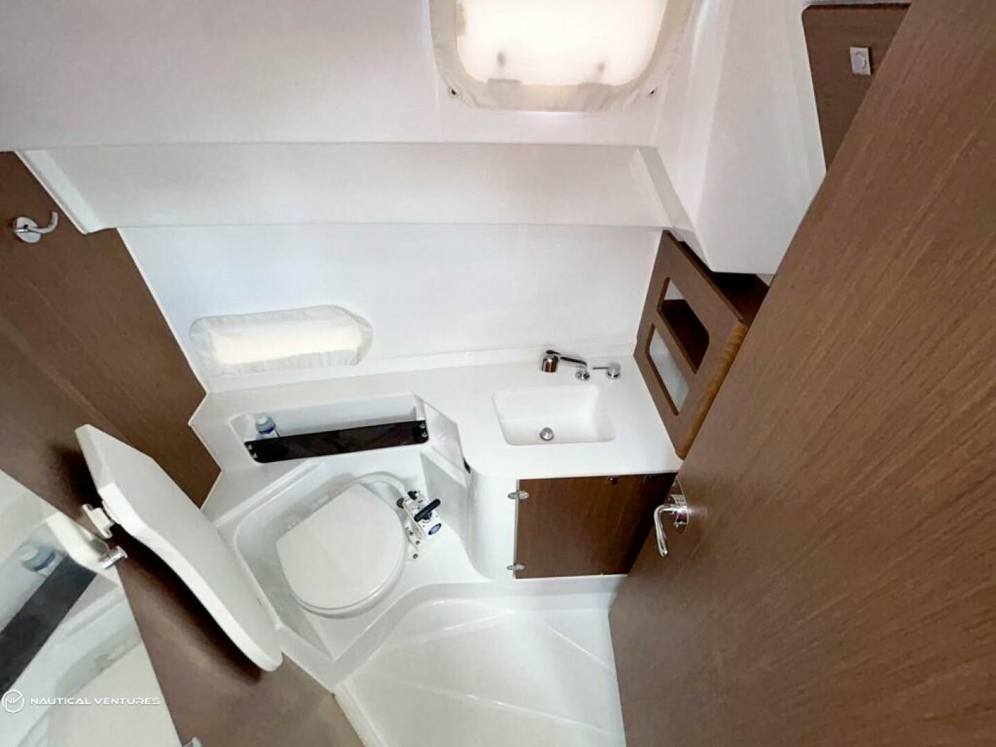 Slide: The Image of Beneteau Antares 9 2022 - 3758034