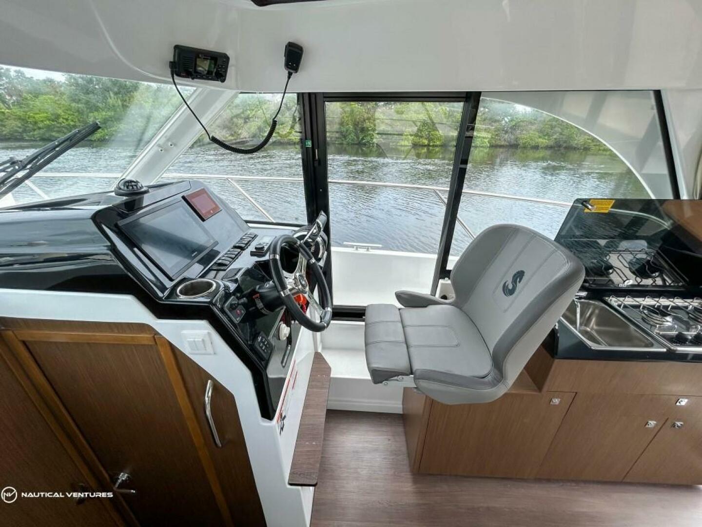 Slide: The Image of Beneteau Antares 9 2022 - 3758035