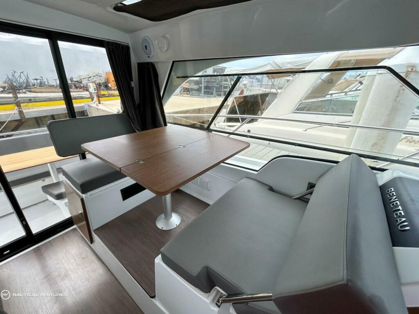 Slide: The Image of Beneteau Antares 9 2022 - 3758044