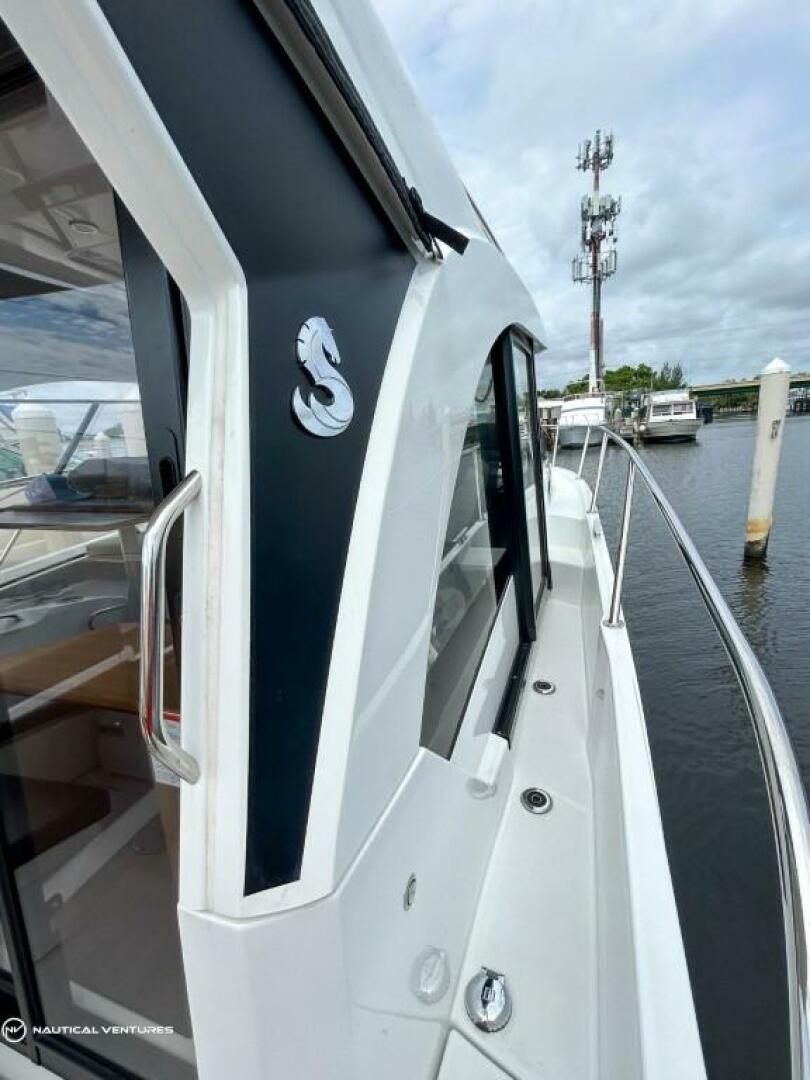 Slide: The Image of Beneteau Antares 9 2022 - 3758050