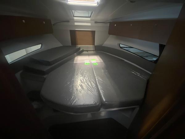 Slide: The Image of Beneteau Antares 9 2022 - 8
