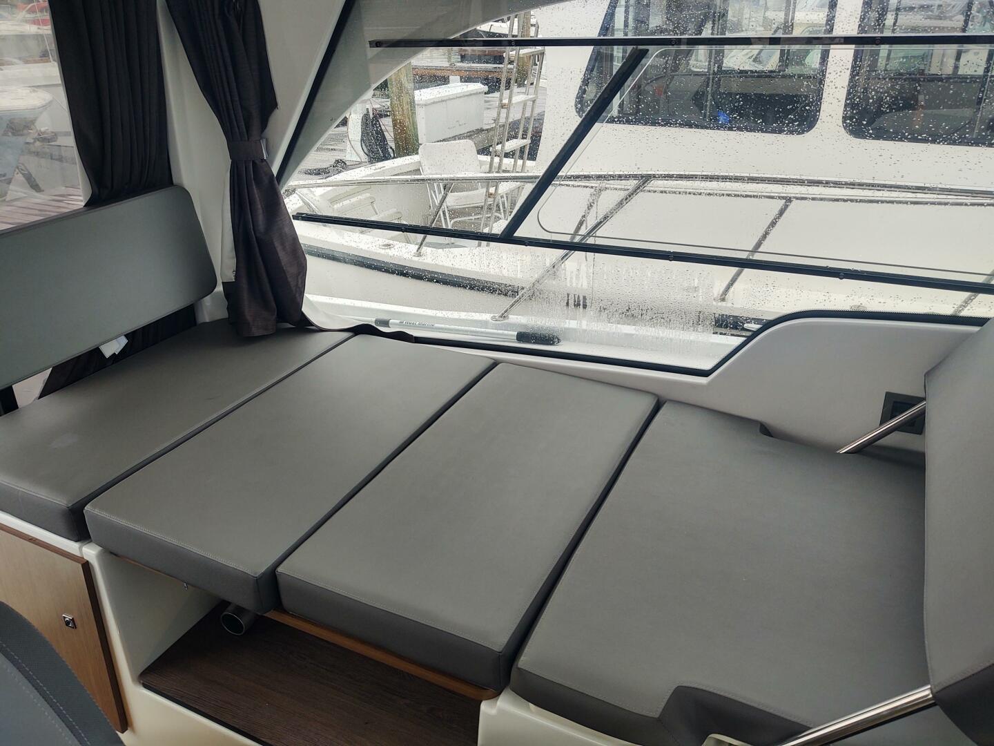 Slide: The Image of Beneteau Antares 9 2023 - 20