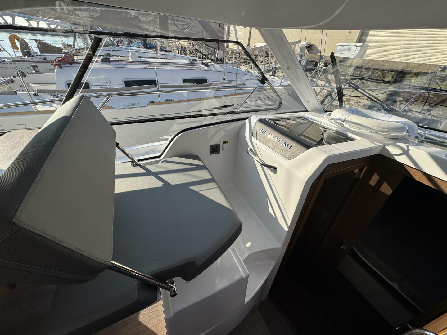 Slide: The Image of Beneteau Antares 9 2023 - 5099738