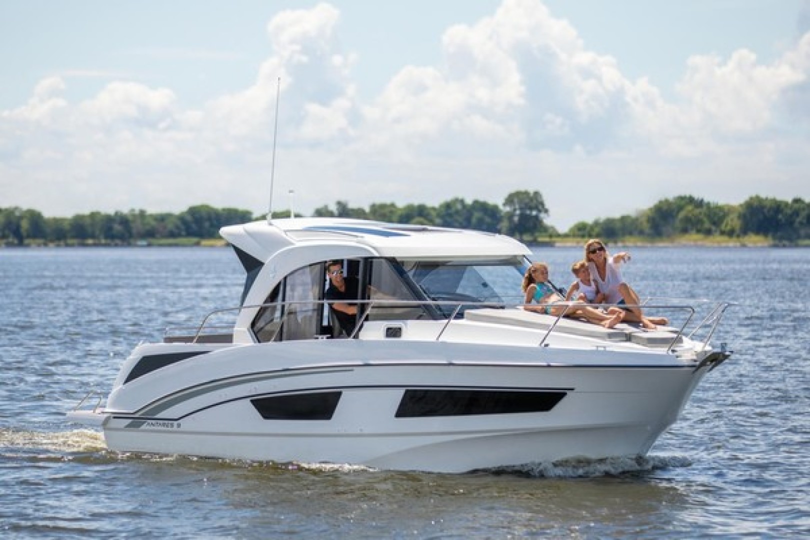 Slide: The Image of Beneteau Antares 9 2025 - 1795220