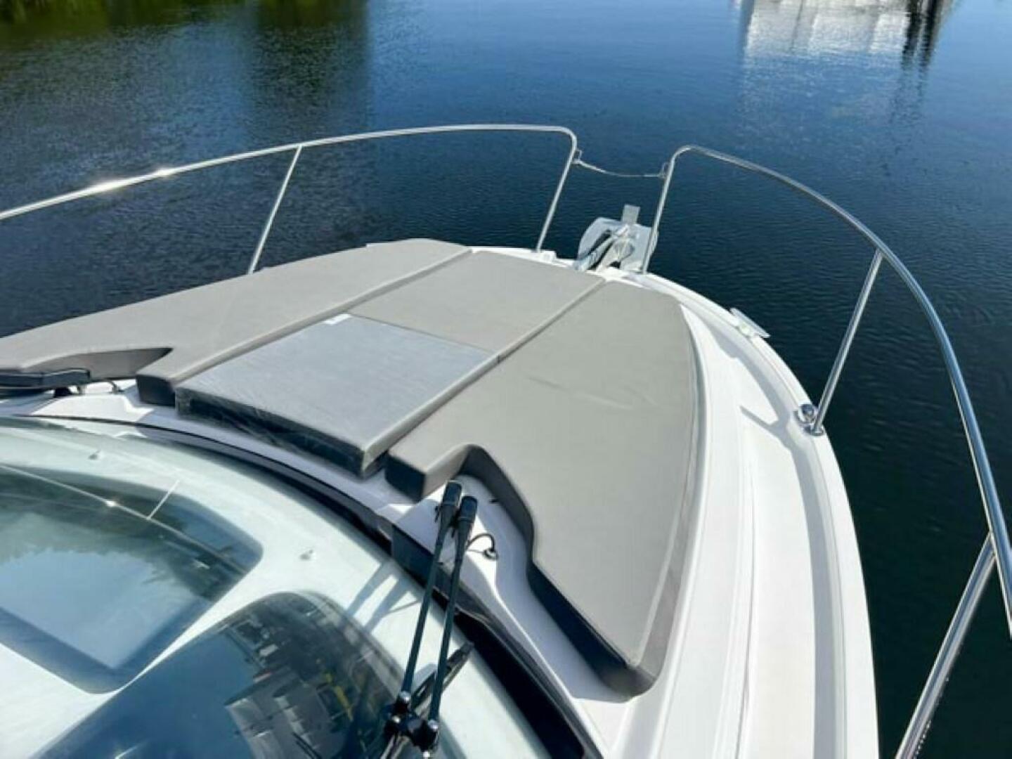 Slide: The Image of Beneteau Antares 9 2025 - 4899765