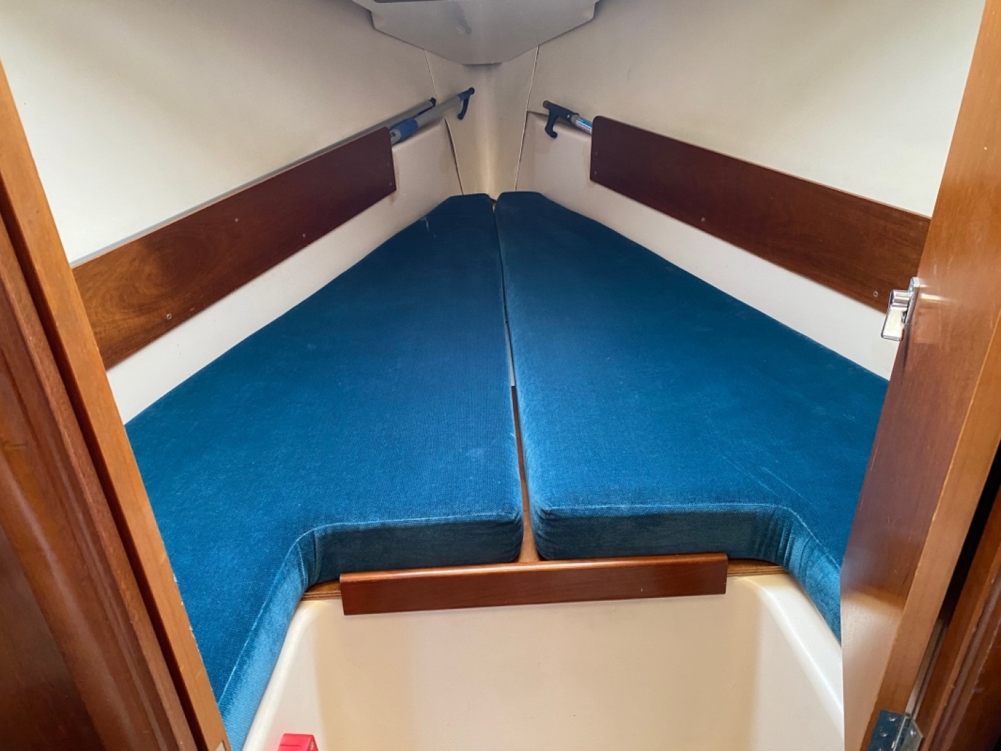 Slide: The Image of Used Sail Monohull for sale 1998 Beneteau Oceanis 321 - DAYSTAR - 4893708