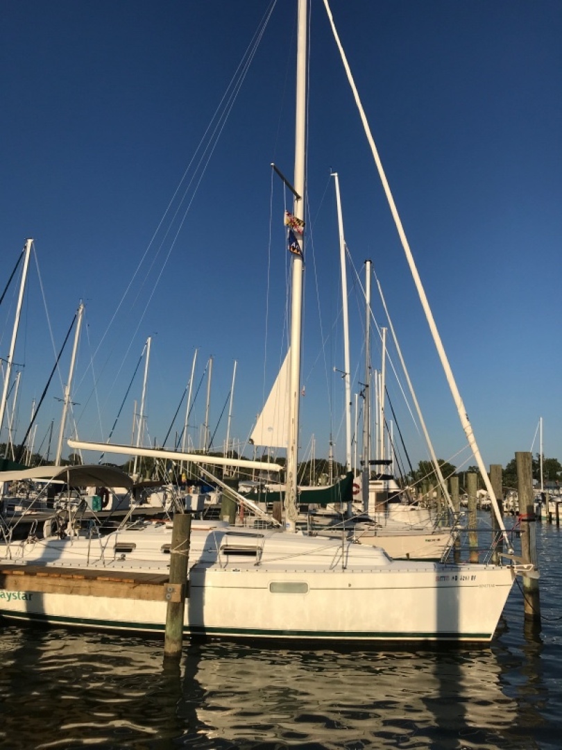 Slide: The Image of Used Sail Monohull for sale 1998 Beneteau Oceanis 321 - DAYSTAR - 4893696