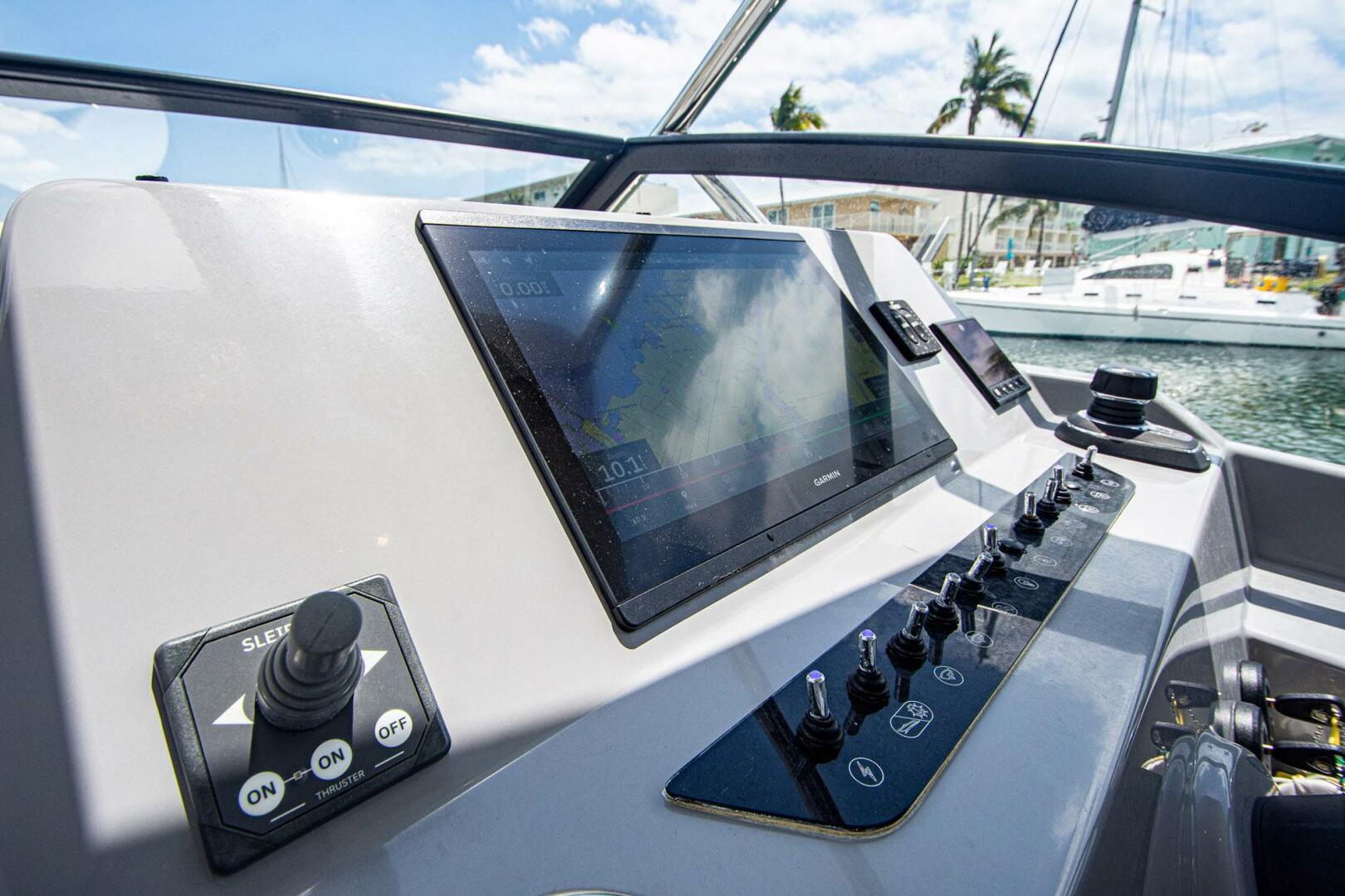 Slide: The Image of Beneteau Flyer 10 2023 - 5614678