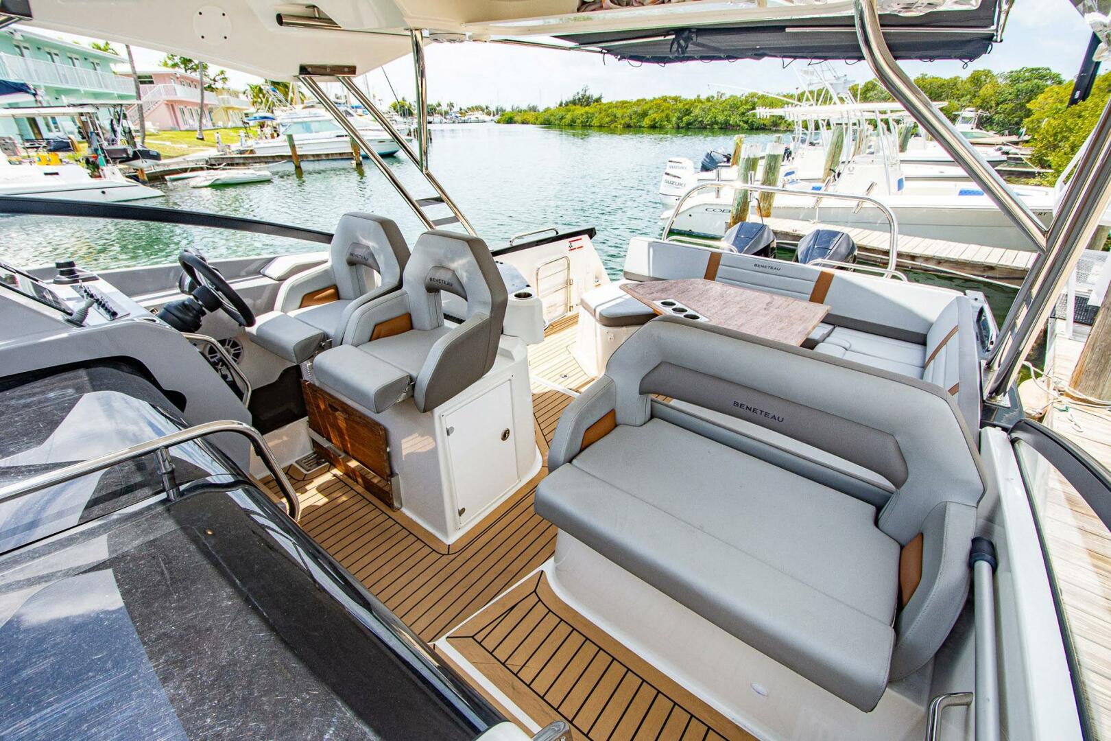 Slide: The Image of Beneteau Flyer 10 2023 - 5614682