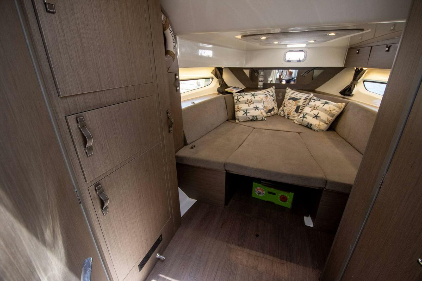 Slide: The Image of Beneteau Flyer 10 2023 - 5614691