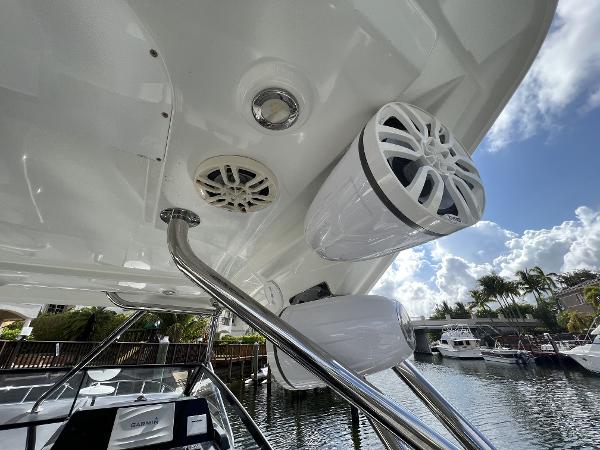 Slide: The Image of 2020 Beneteau 32' Flyer 10 - 57