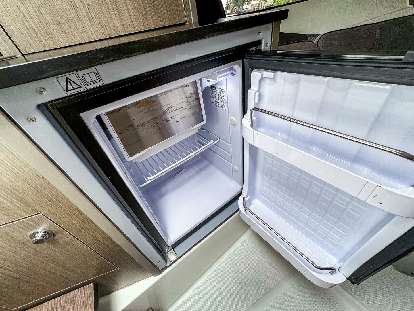 Slide: The Image of Beneteau Flyer 8 Sundeck 2022 - 5541518