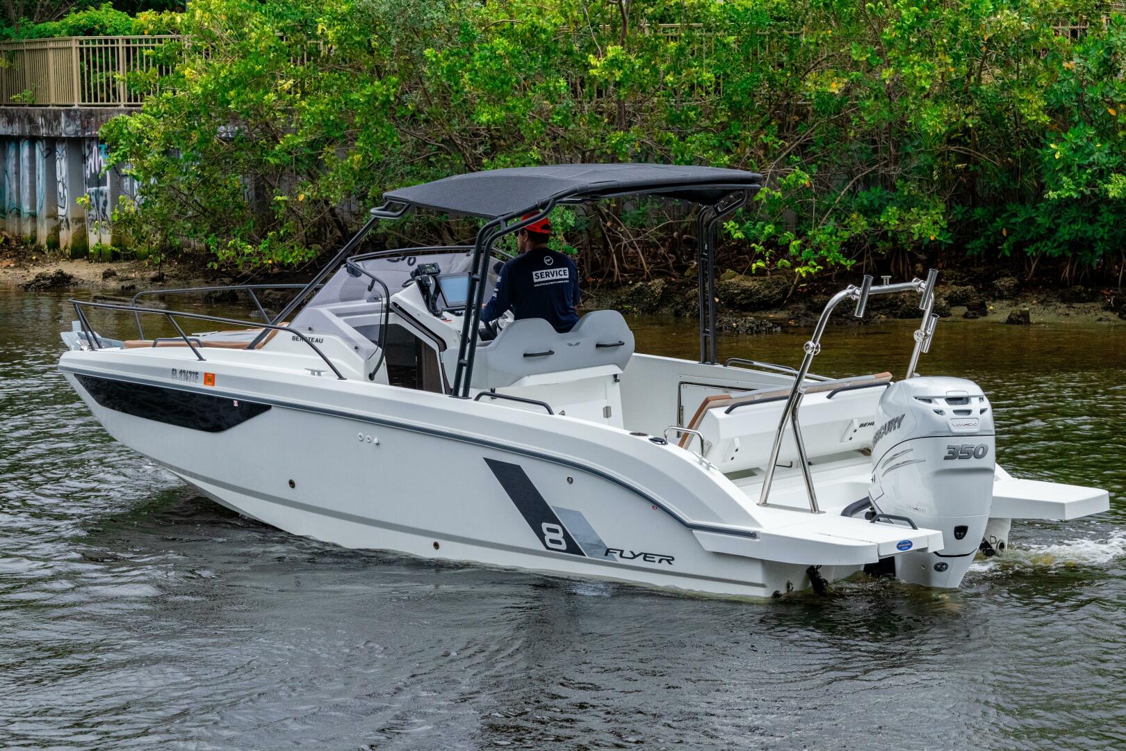 Slide: The Image of Beneteau Flyer 8 Sundeck 2022 - 5541534