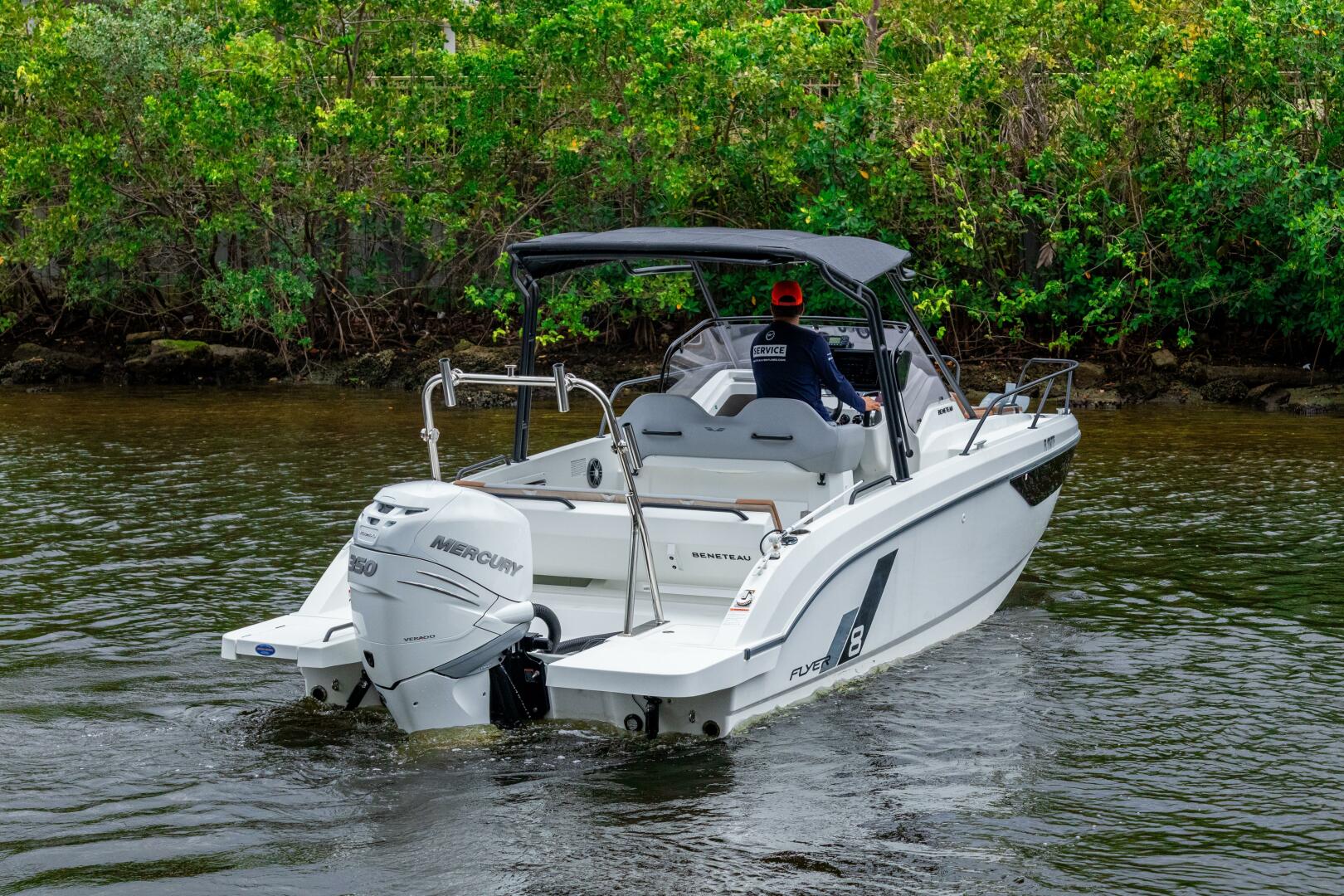 Slide: The Image of Beneteau Flyer 8 Sundeck 2022 - 5541533