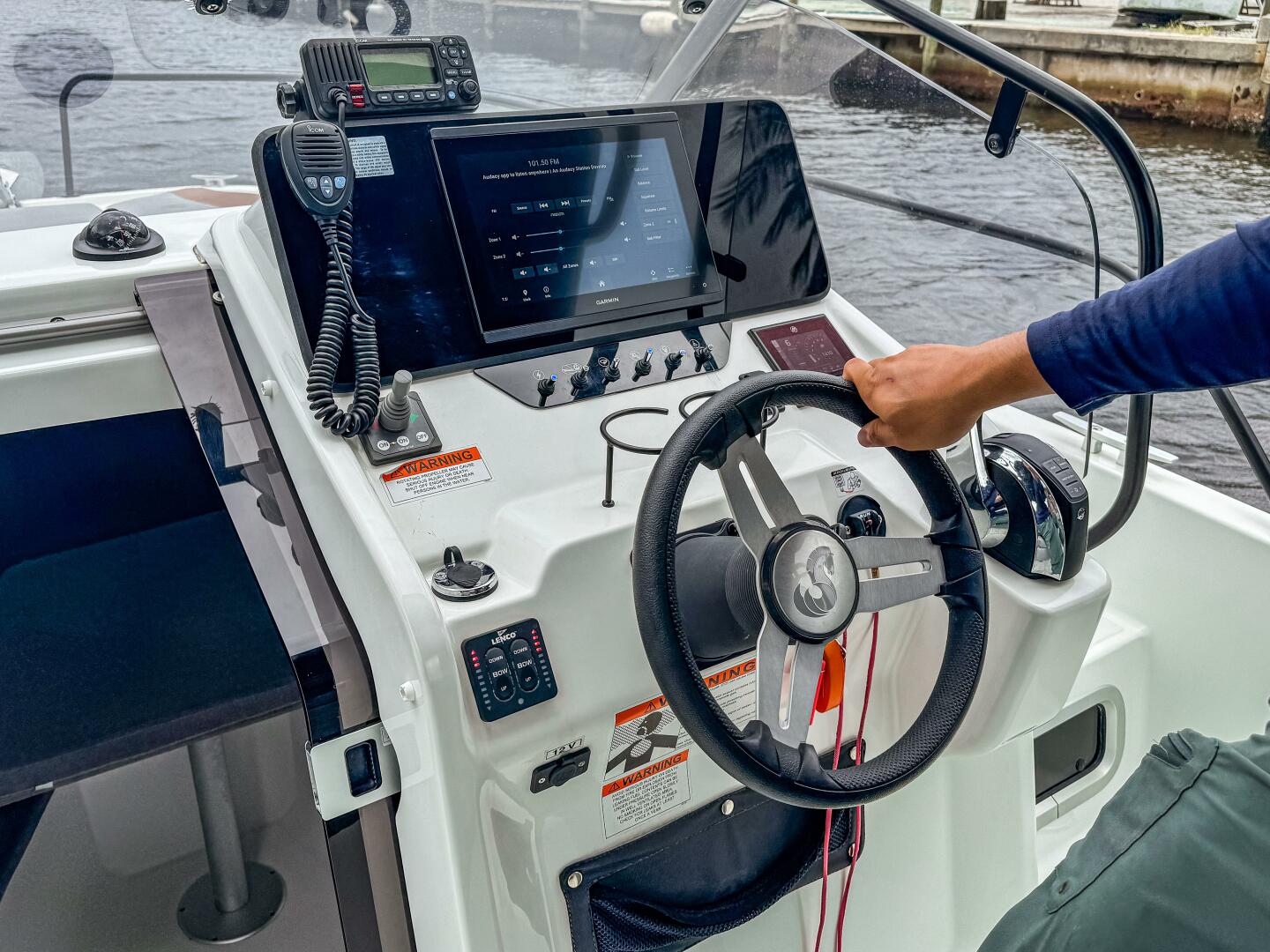 Slide: The Image of Beneteau Flyer 8 Sundeck 2022 - 5541522