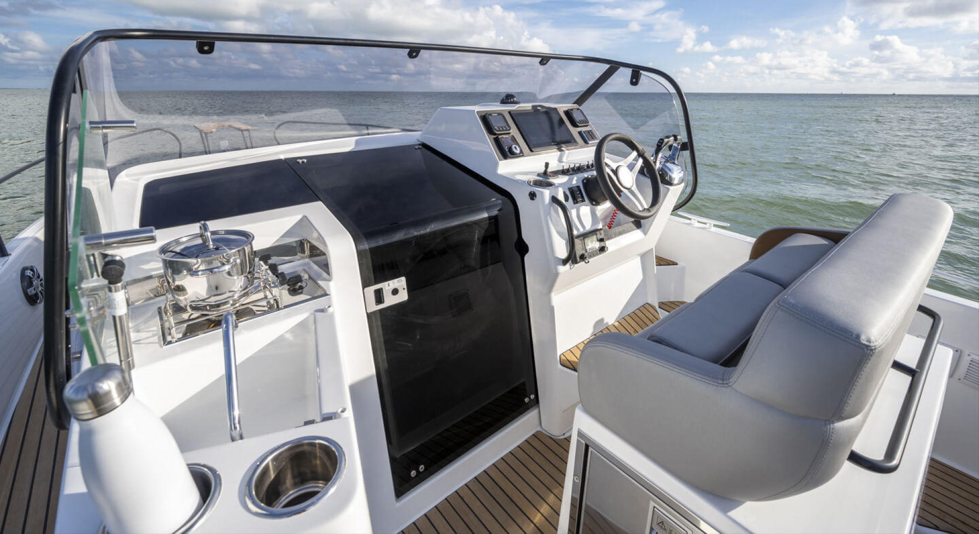 Slide: The Image of Beneteau Flyer 9 Sundeck 2022 - 3160410