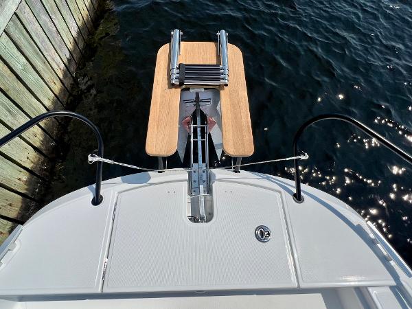Slide: The Image of 2024 Beneteau Flyer 9 SUNdeck boat stern with swim platform and ladder. - 18