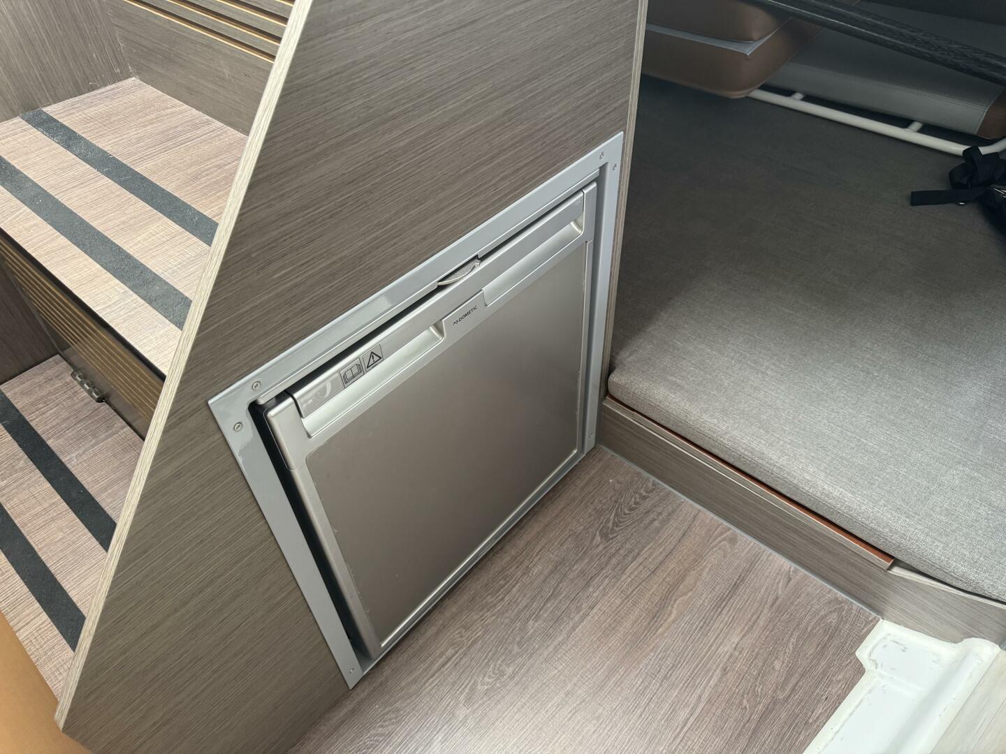 Slide: The Image of Beneteau Flyer 9 Sundeck 2024 - 5693624