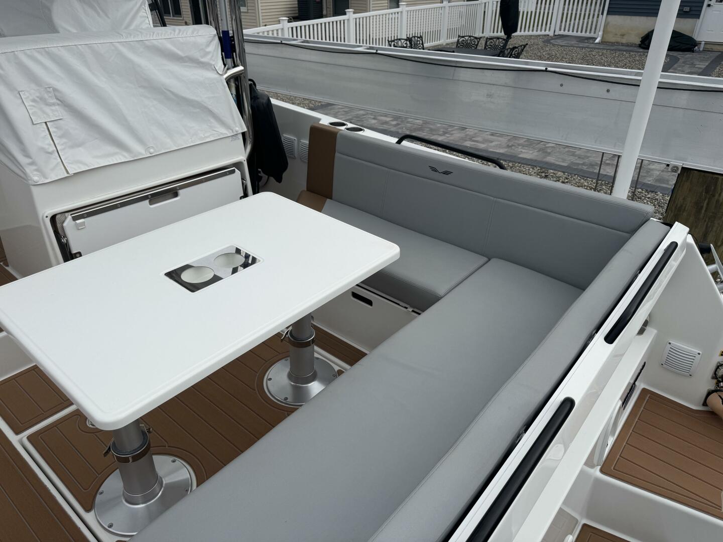 Slide: The Image of Beneteau Flyer 9 Sundeck 2024 - 5693604