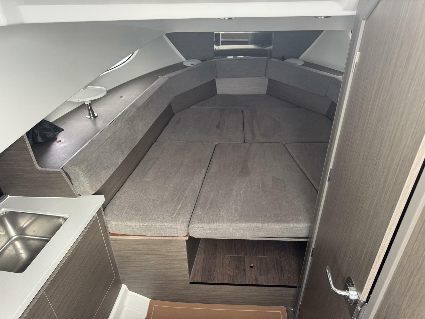 Slide: The Image of Beneteau Flyer 9 Sundeck 2024 - 5693614