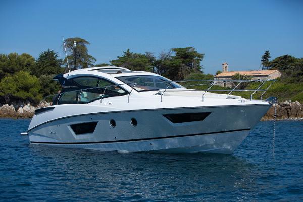 Slide: The Image of Beneteau Gran Turismo 40 2020 - 0
