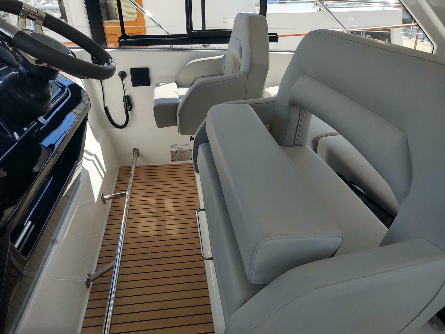 Slide: The Image of 2023 BENETEAU Gran Turismo 41 - 5103806