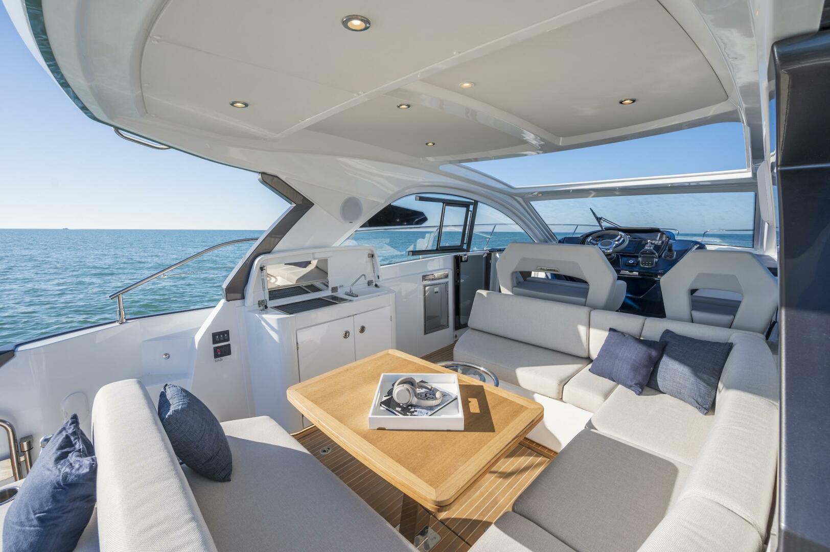 Slide: The Image of Beneteau Gran Turismo 41 2025 - 5153702