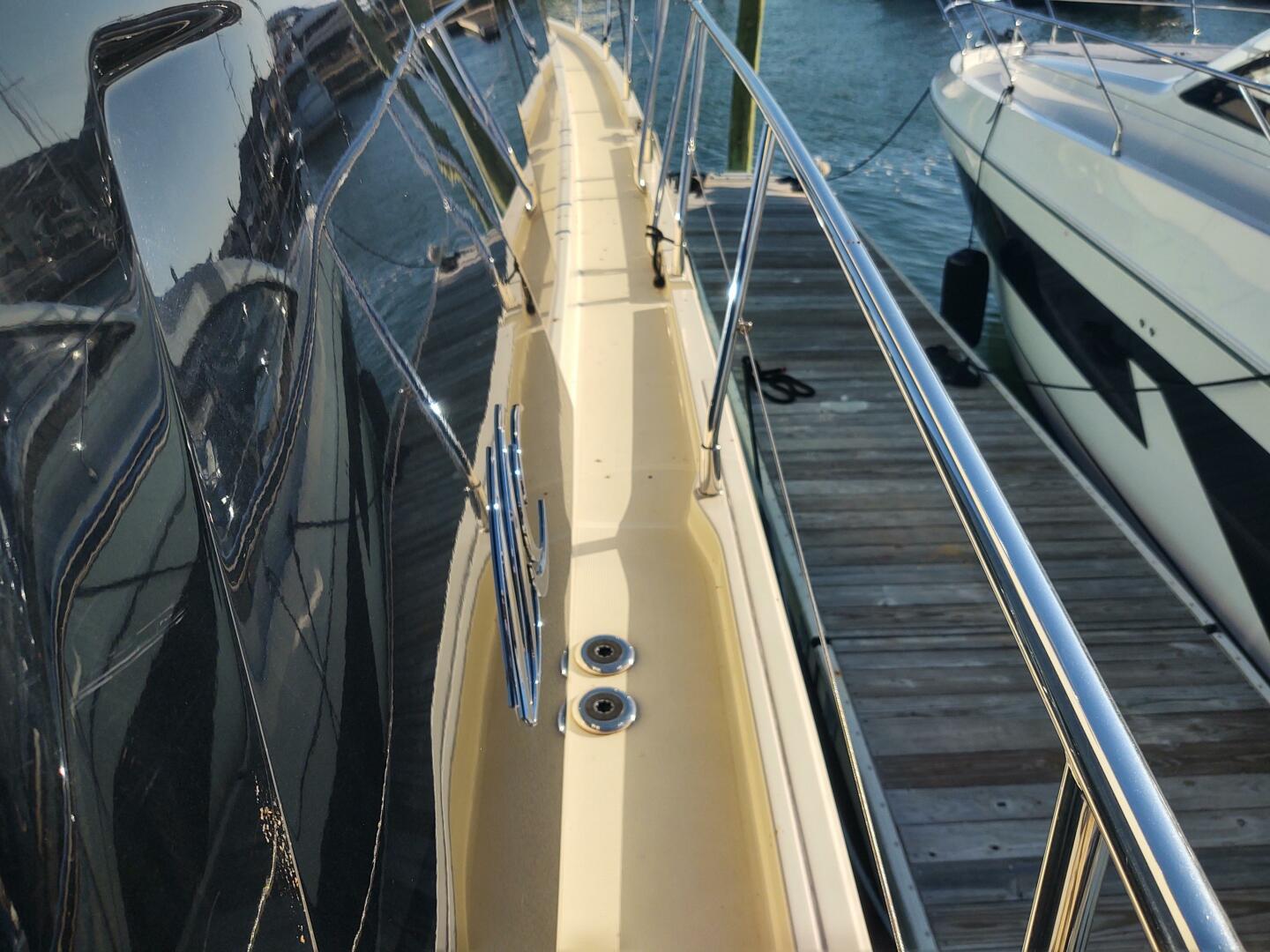 Slide: The Image of Beneteau MC5 2019 - 4810275