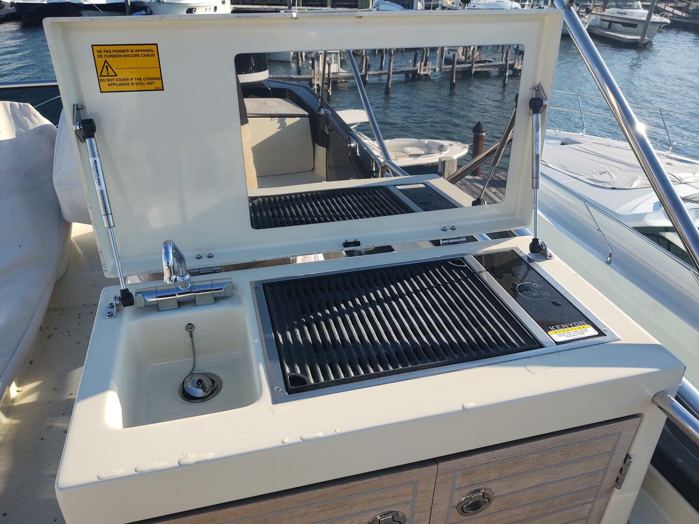 Slide: The Image of Beneteau MC5 2019 - 4810280