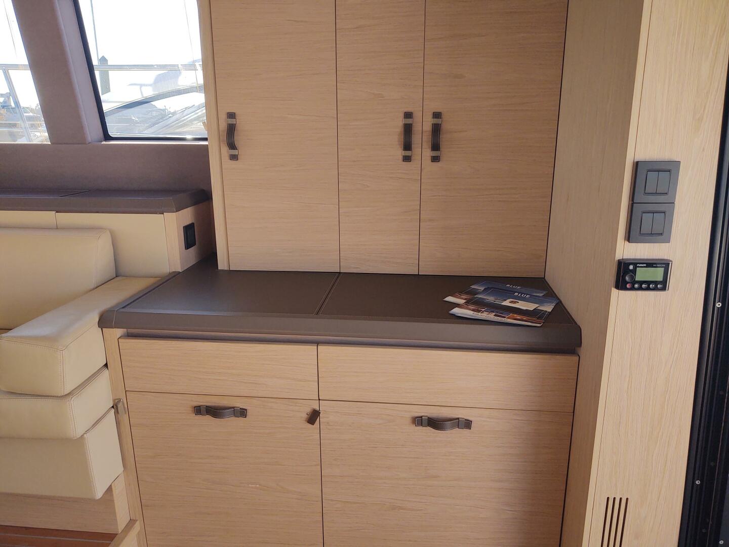 Slide: The Image of Beneteau MC5 2019 - 4810288