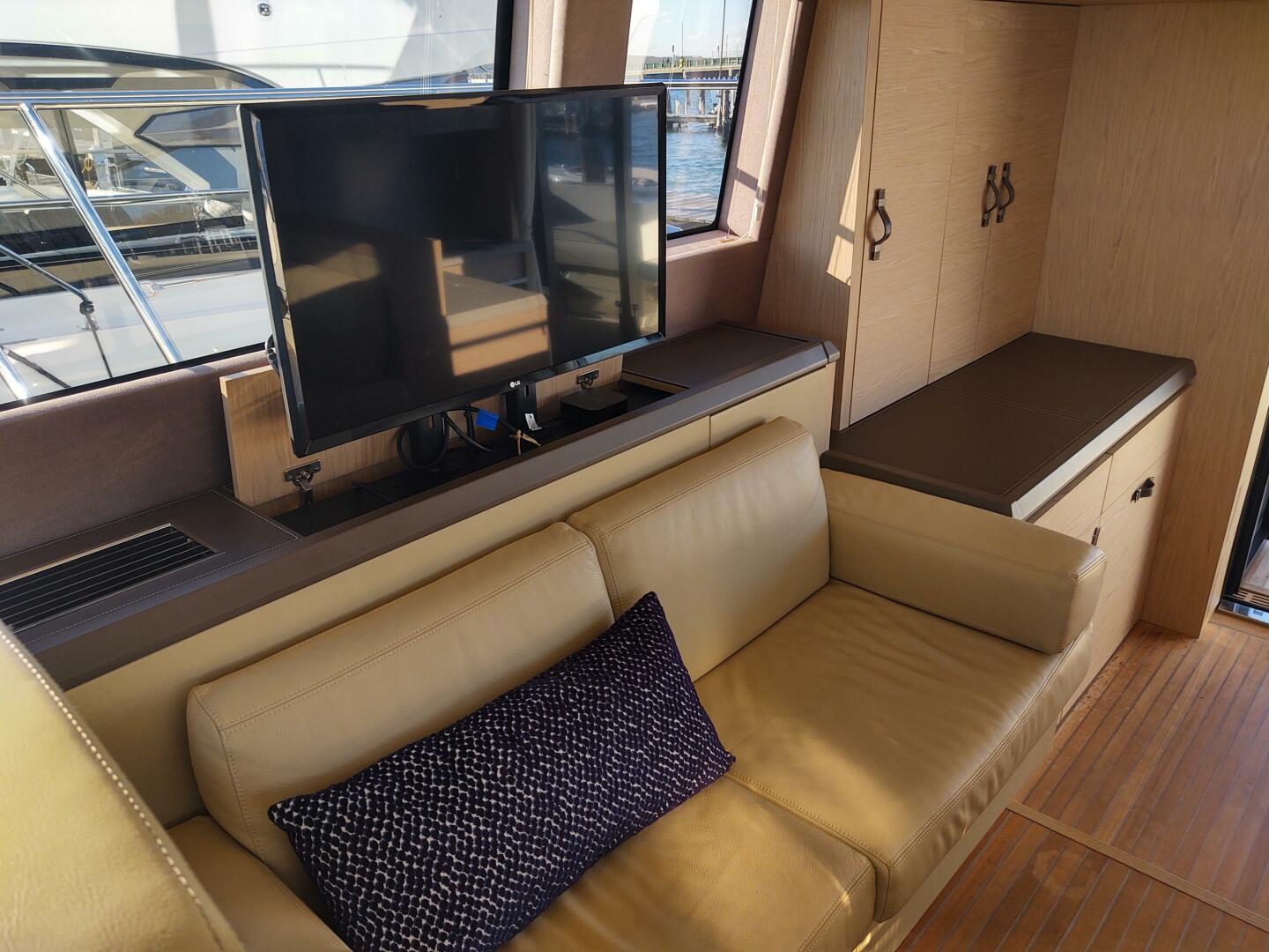 Slide: The Image of Beneteau MC5 2019 - 4810295