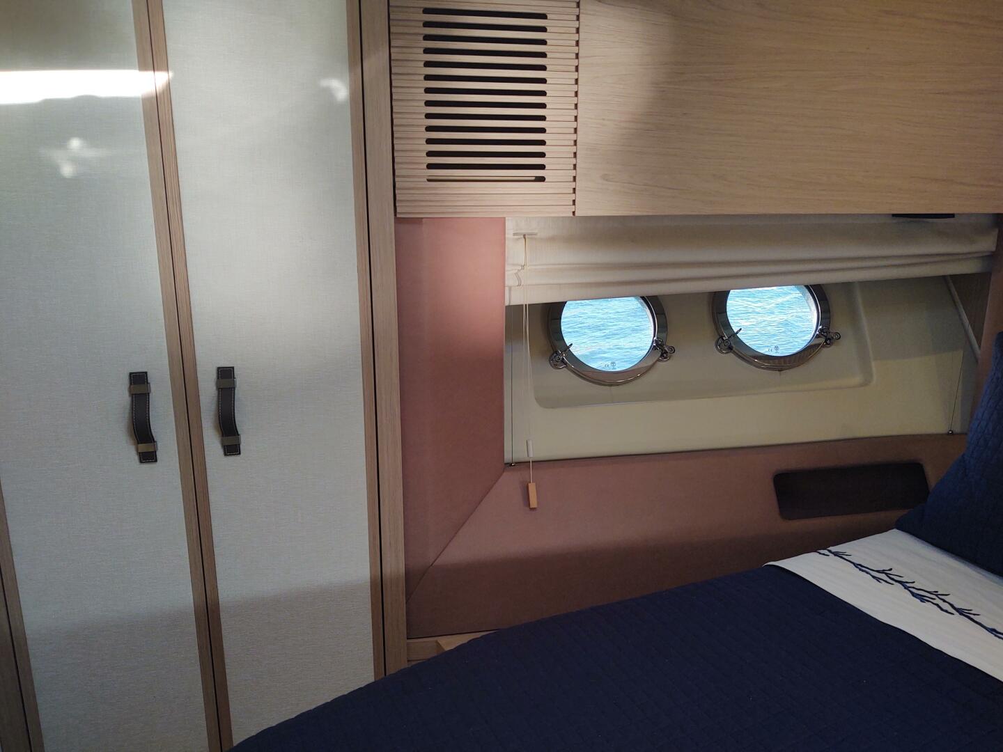 Slide: The Image of Beneteau MC5 2019 - 4810304