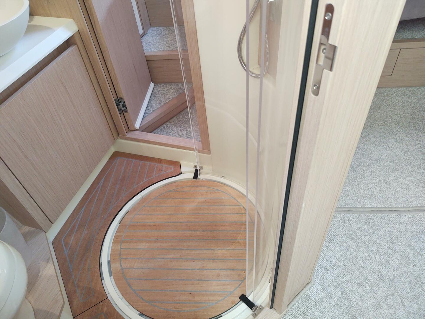 Slide: The Image of Beneteau MC5 2019 - 4810306