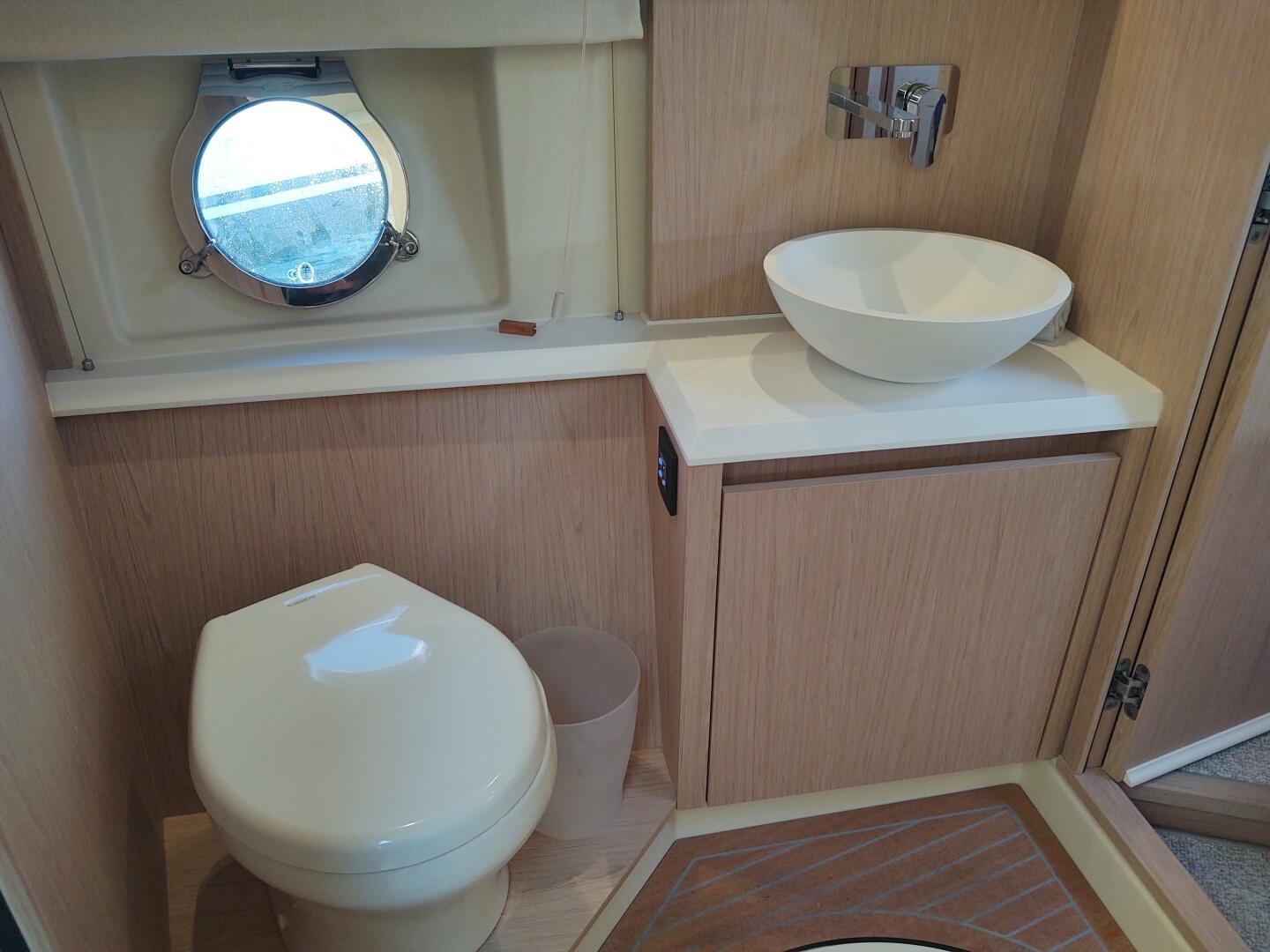 Slide: The Image of Beneteau MC5 2019 - 4810307