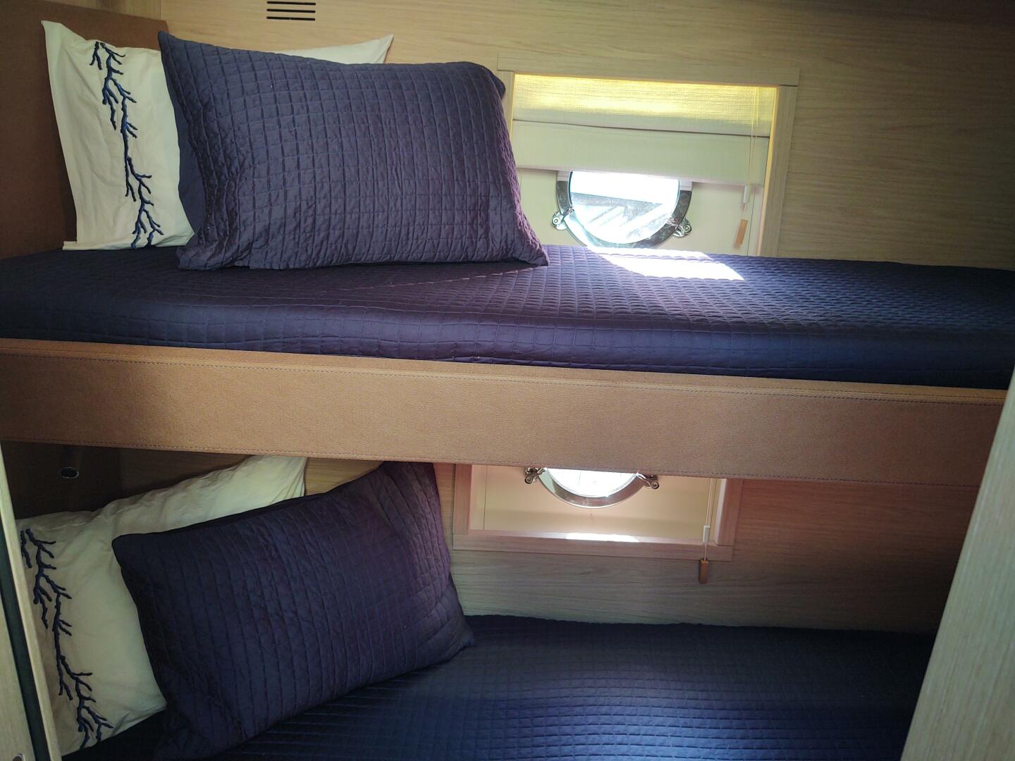 Slide: The Image of Beneteau MC5 2019 - 4810308