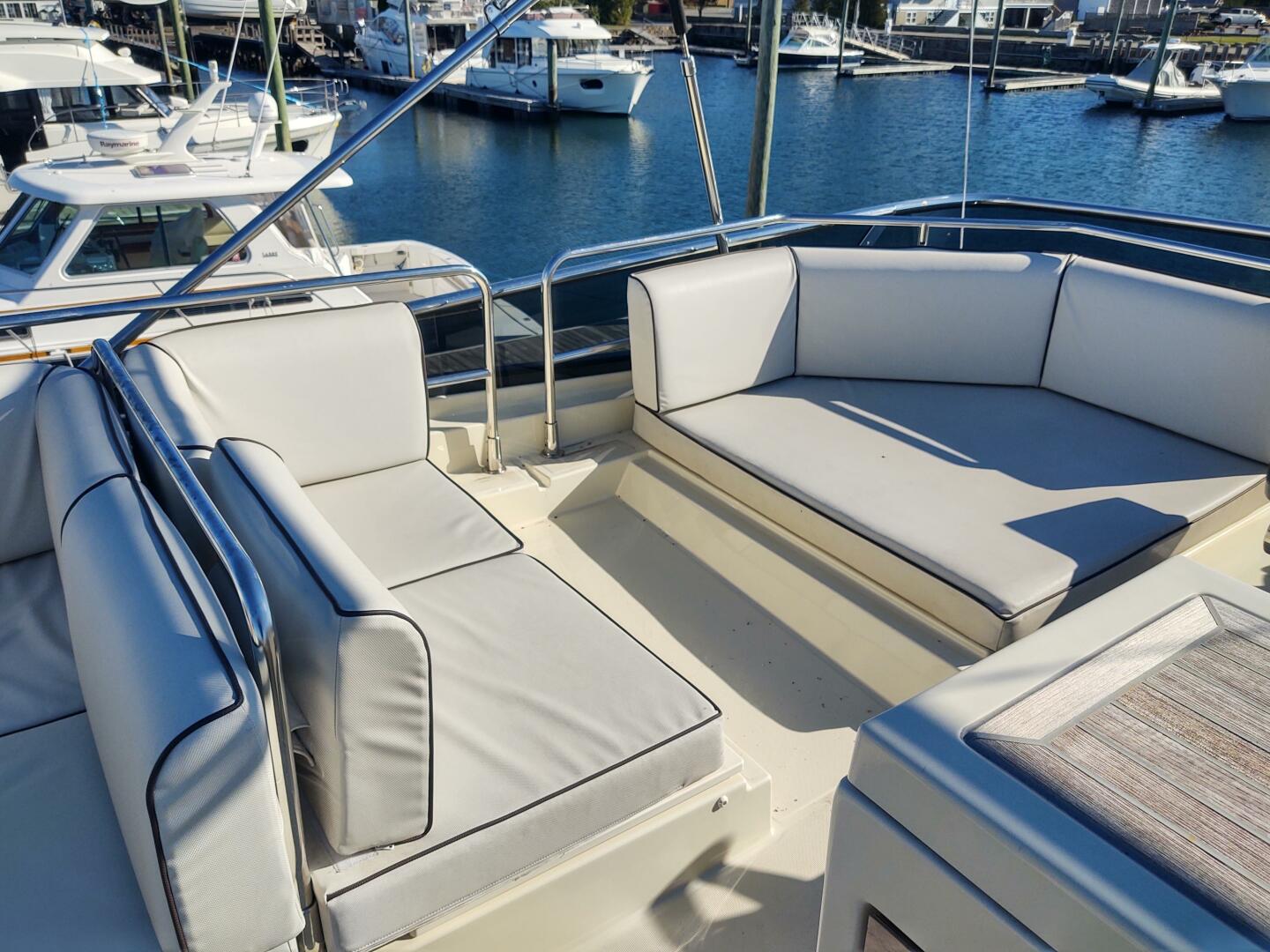 Slide: The Image of Beneteau MC5 2019 - 4810333